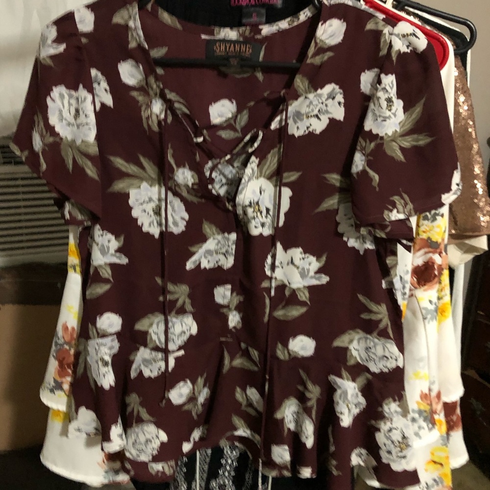 Floral lace up blouse